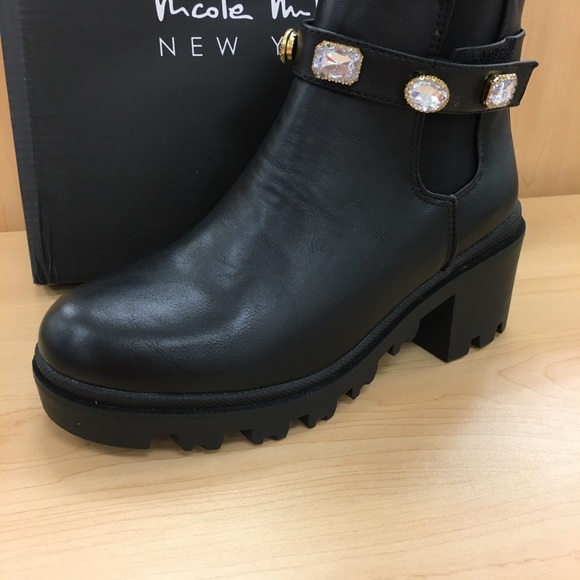 🖤💎Nicole Miller Gem Ankle Boots 🖤💎 - Picture 4 of 9
